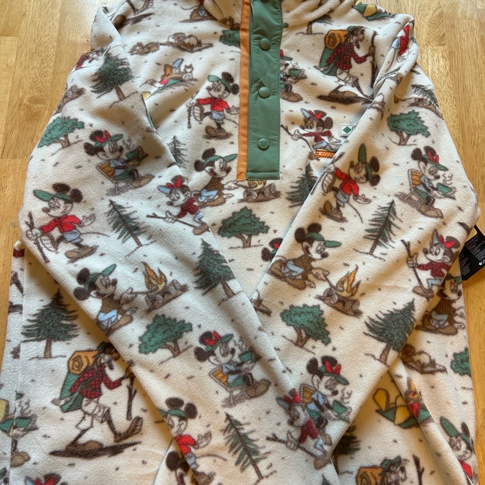 Columbia Cream and Green Jacket with Casual Comfort